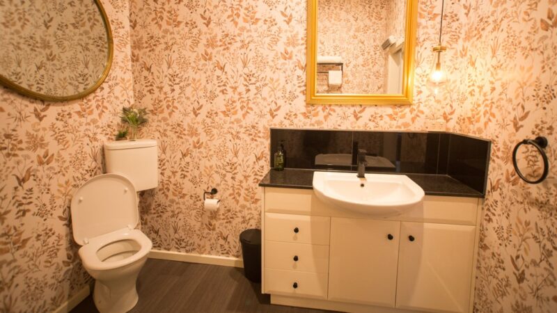 279 bathroom